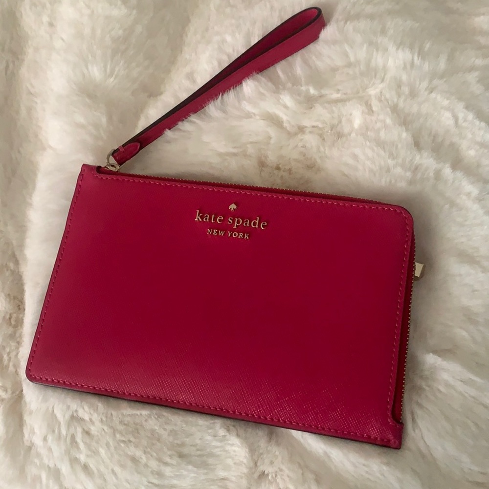 1/2 price!! Pink Kate Spade wristlet/wallet